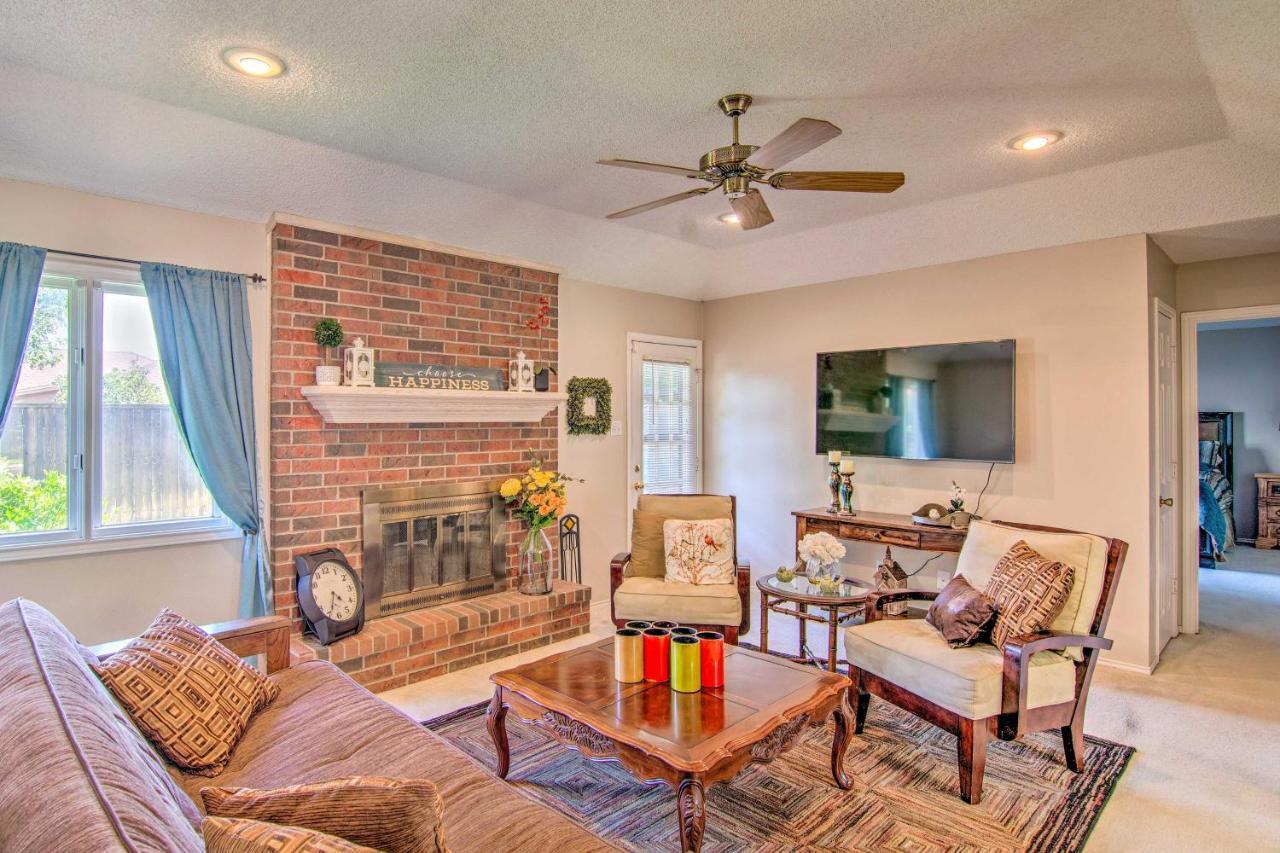Lubbock Home With Deck And Yard - 8 Miles To Ttu! Extérieur photo